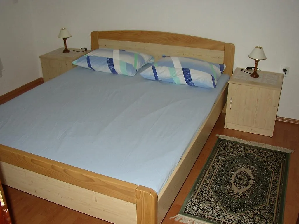 Apartments Jadranka Pula 0*,  Croatia